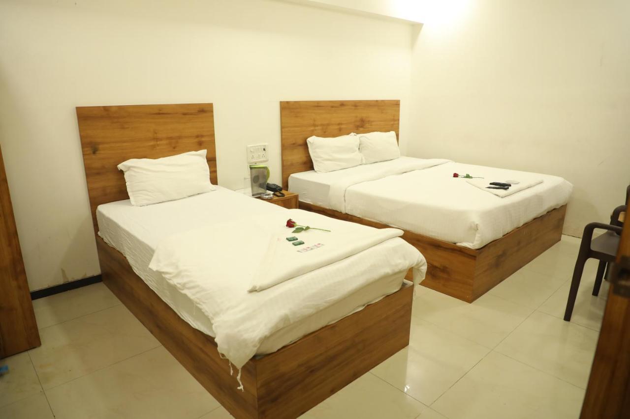 Hotel Shiv Leela Grand Mumbai Exteriör bild