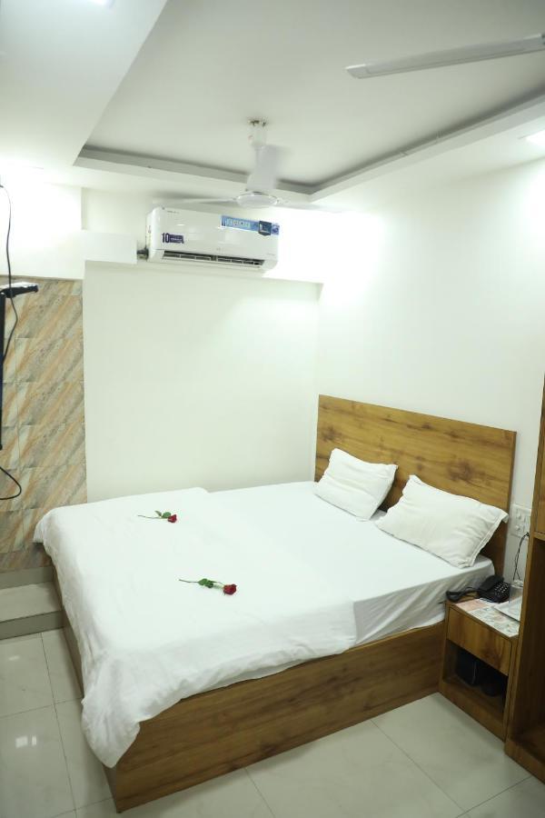 Hotel Shiv Leela Grand Mumbai Exteriör bild