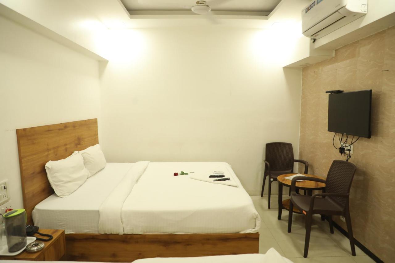 Hotel Shiv Leela Grand Mumbai Exteriör bild